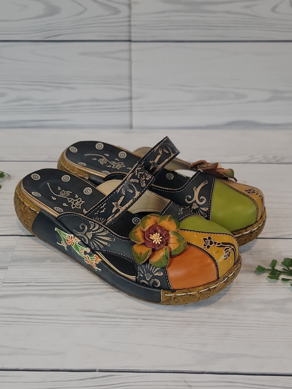 Handcrafted Multicolor Leather Floral Slip-On Sandal Mules Women Size 9